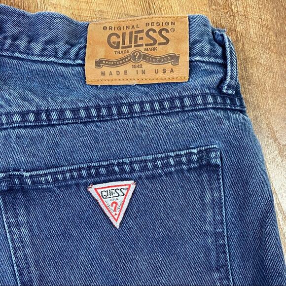 VTG Guess High Rise Mom Jean Shorts 29 Button Fly - Picture 4 of 7